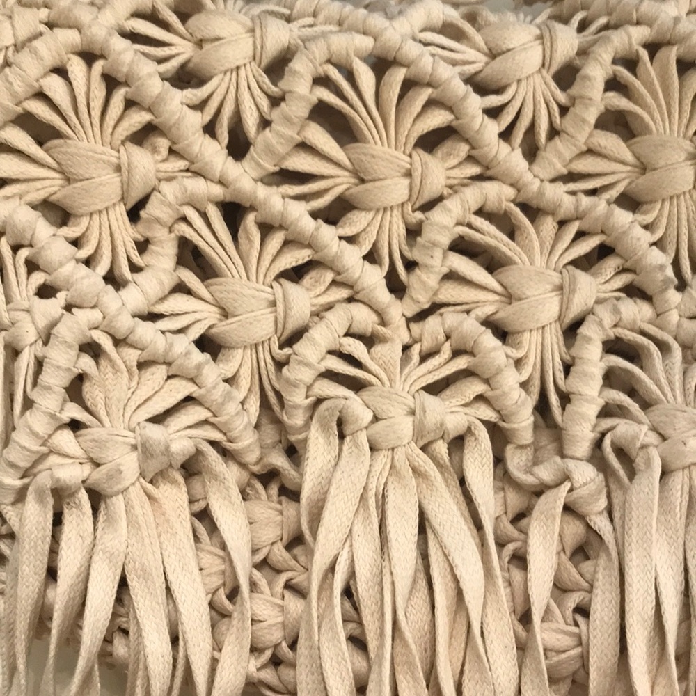 Crossbody macrame purse - Picture 3 of 3